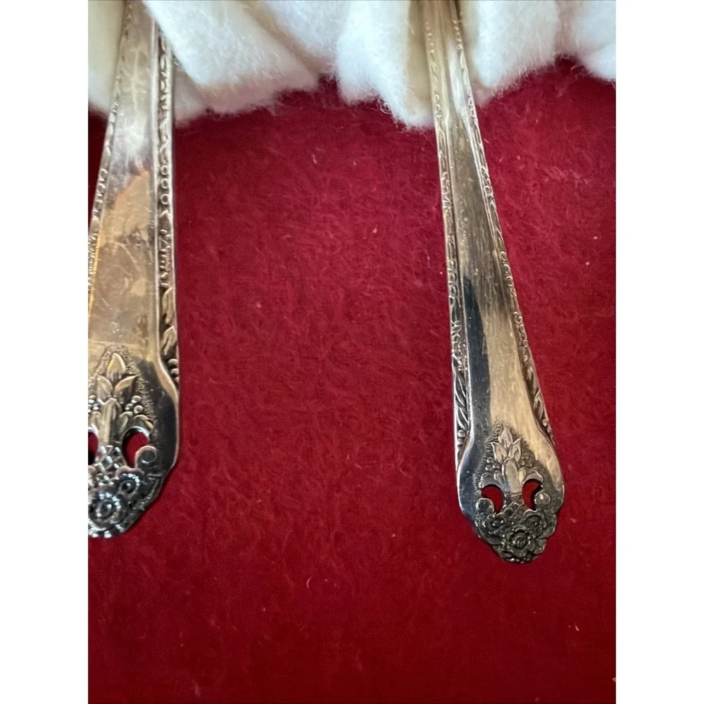 Holmes & Edwards Lovely Lady 1937 Silverplate Flatware 49 Piece Set + Box VTG